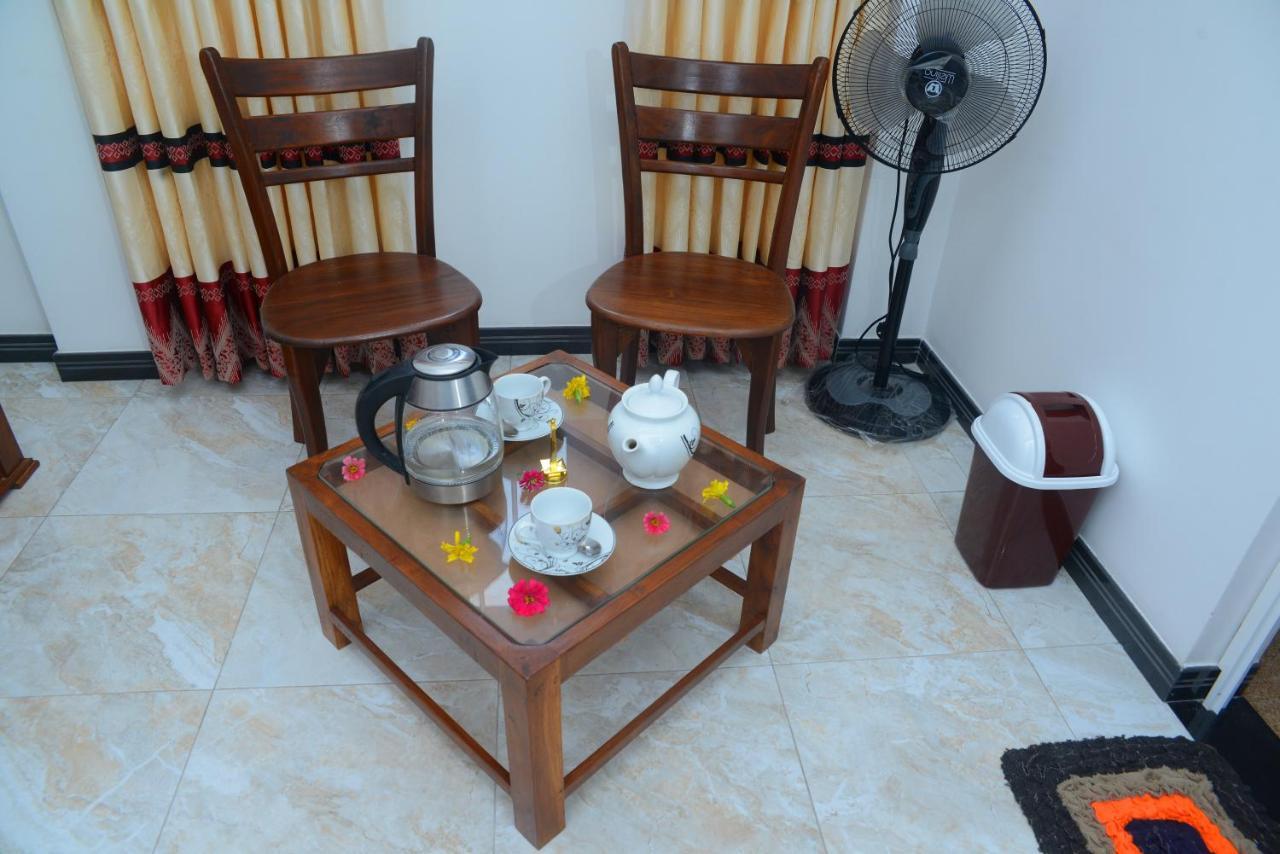 Gold Sand Resort Bentota Esterno foto