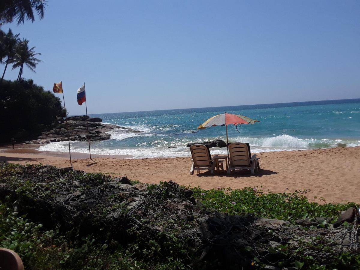 Gold Sand Resort Bentota Esterno foto