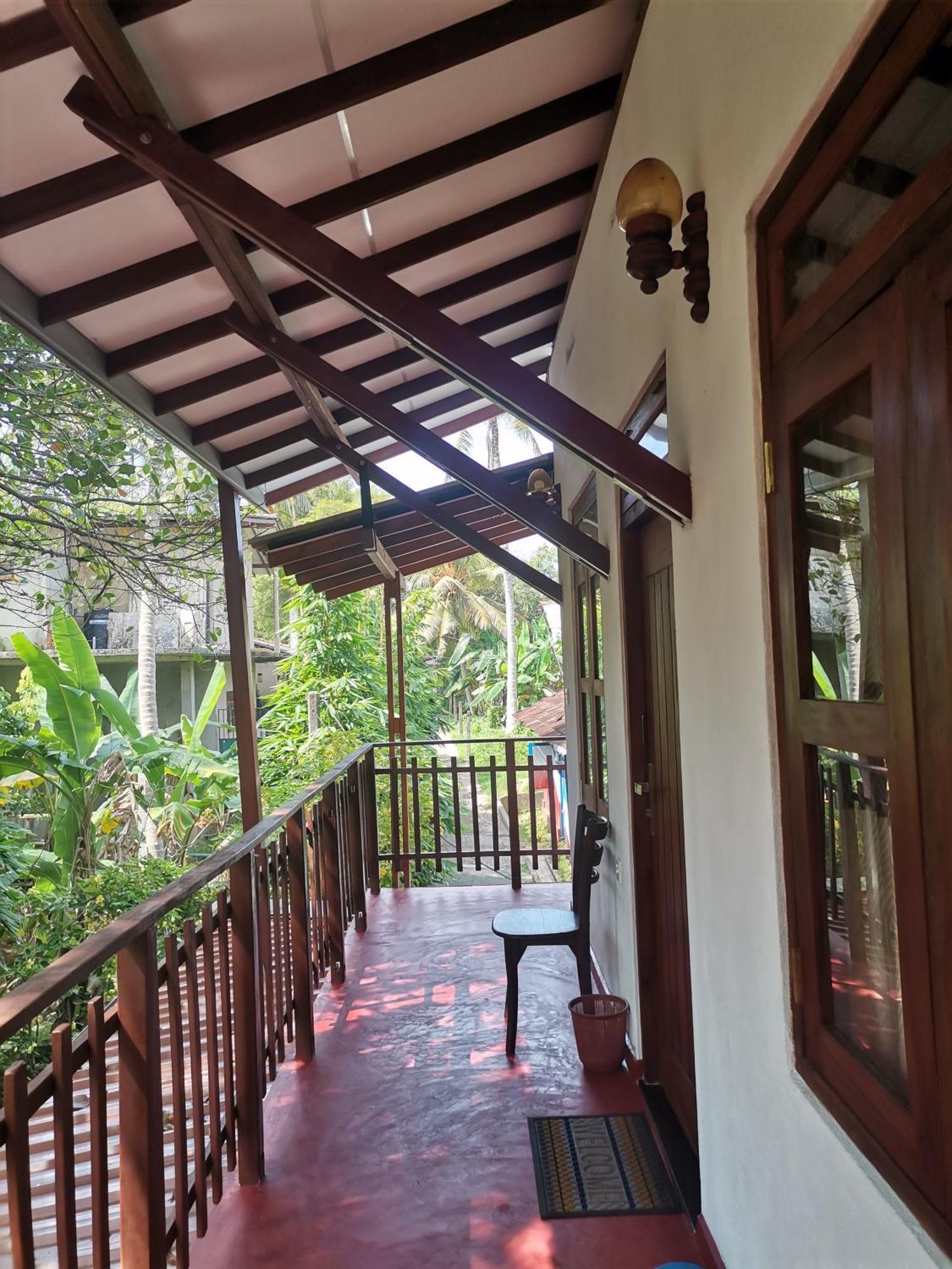 Gold Sand Resort Bentota Esterno foto